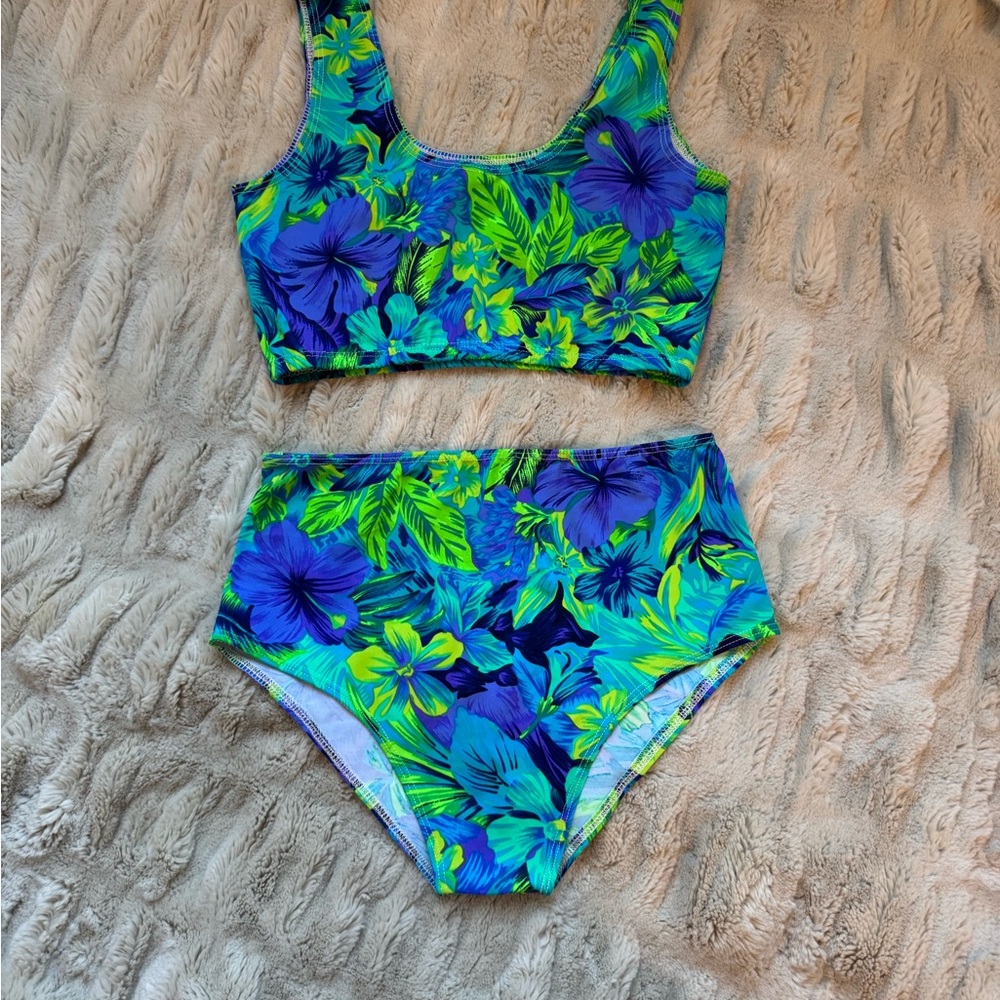 iHeartRaves Floral Set - Blue and Green